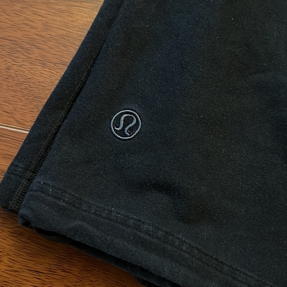 Lululemon wide leg capris - Picture 2 of 5